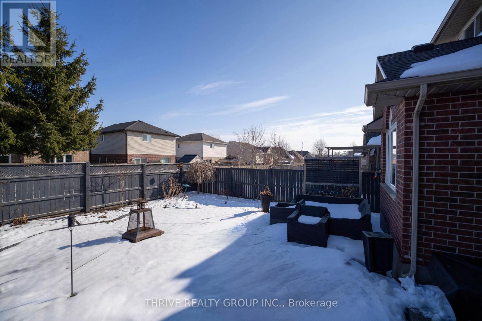 11 Westlake Drive, St. Thomas, Ontario  N5P 0B1 - Photo 27 - X12815158