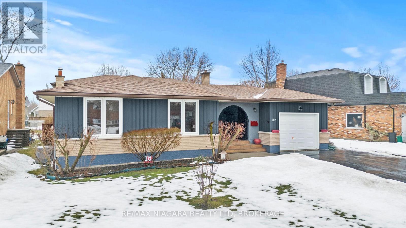 12 Hampton Court, Welland, Ontario  L3C 5T2 - Photo 3 - X12813618