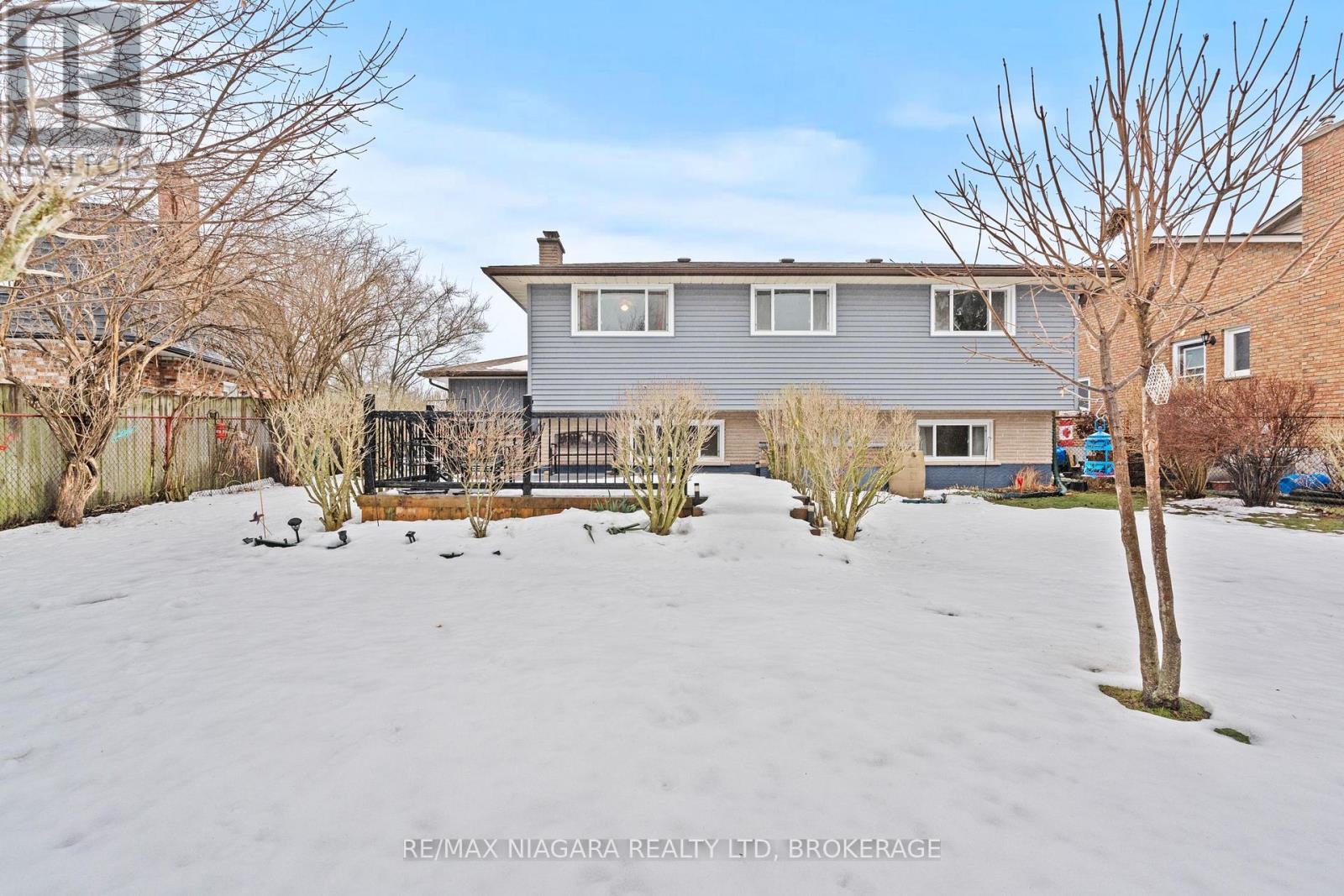 12 Hampton Court, Welland, Ontario  L3C 5T2 - Photo 7 - X12813618