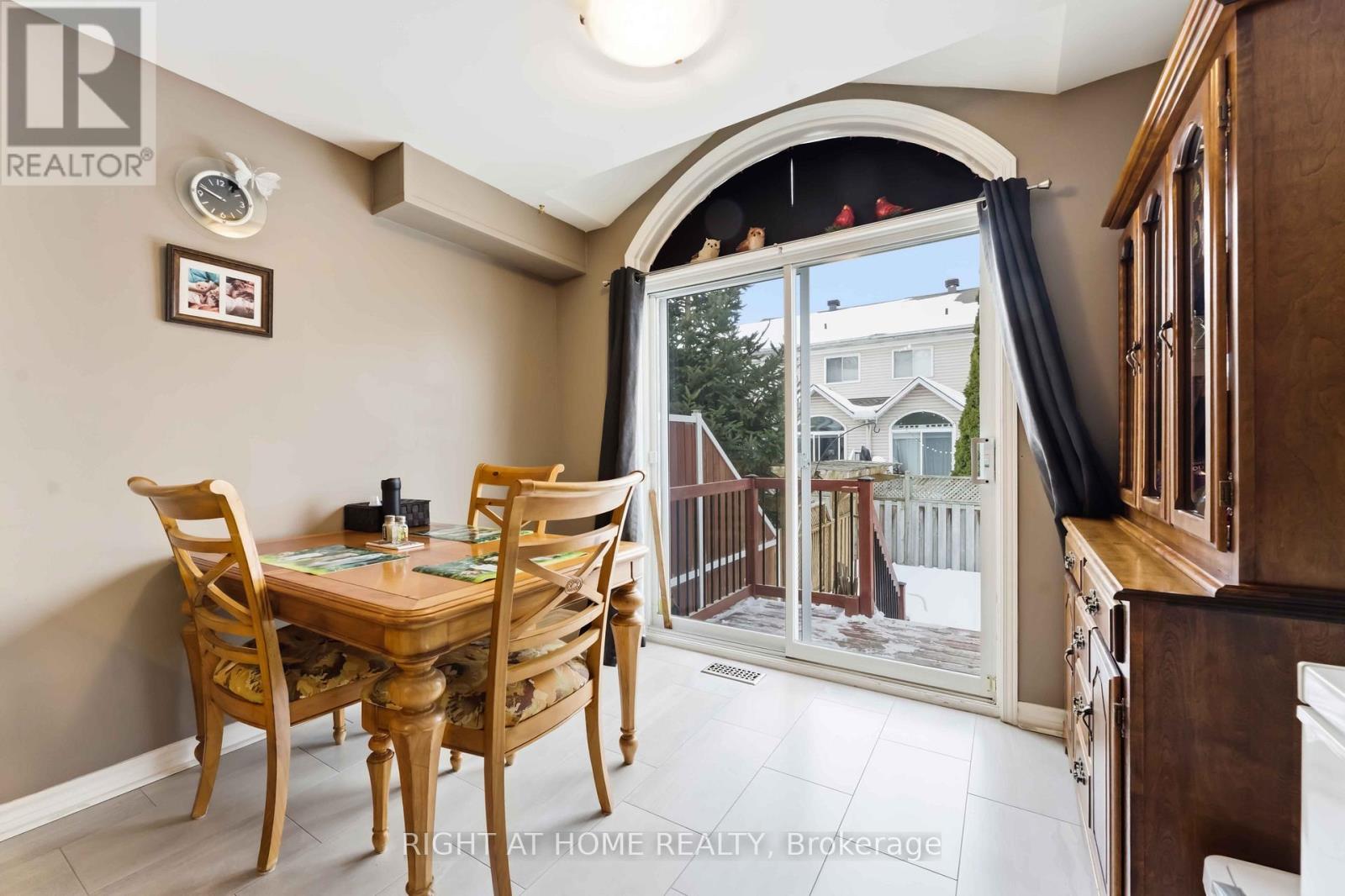 6254 Sablewood Place, Ottawa, Ontario  K1C 7M5 - Photo 10 - X12815156