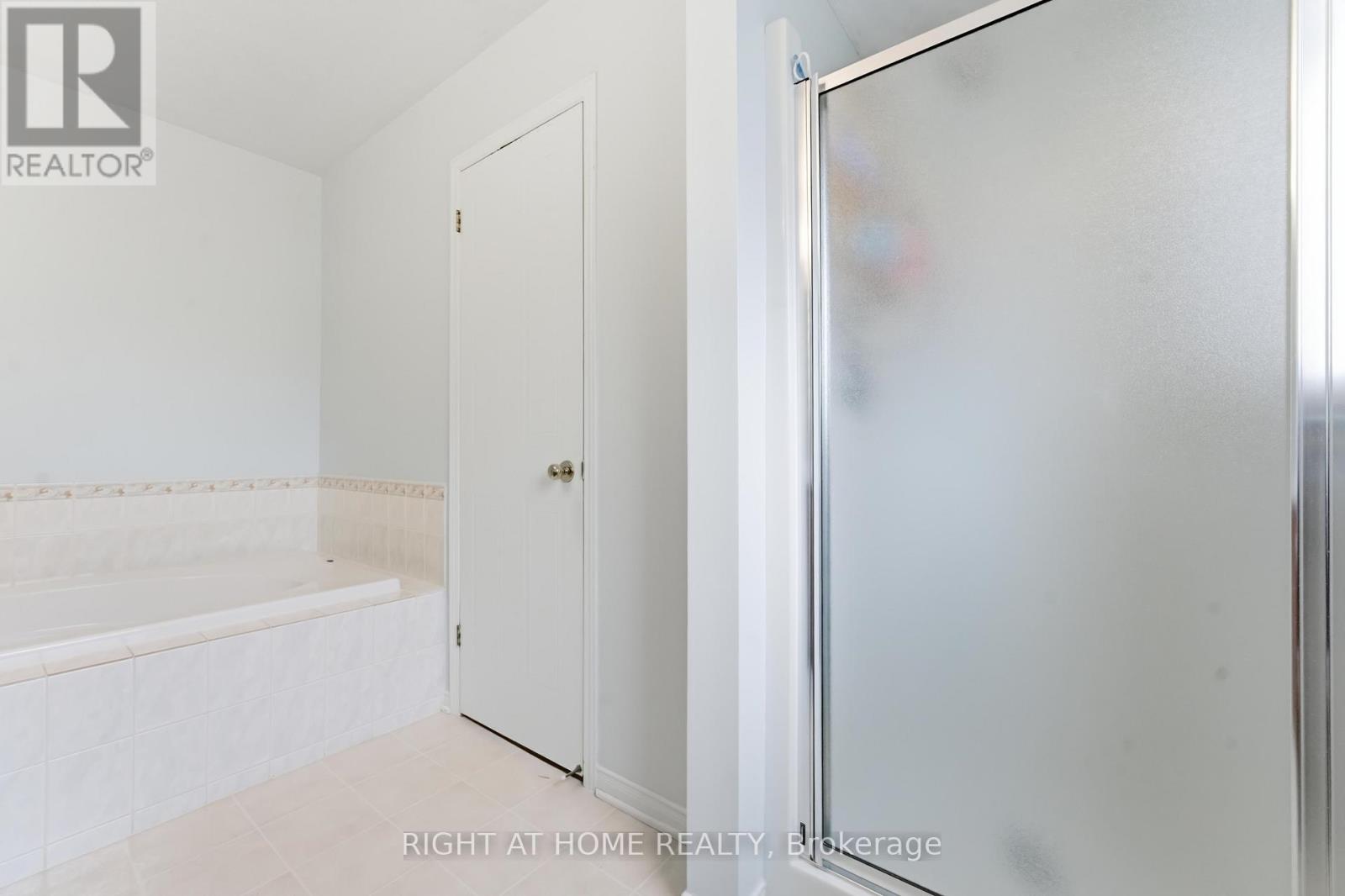 6254 Sablewood Place, Ottawa, Ontario  K1C 7M5 - Photo 18 - X12815156