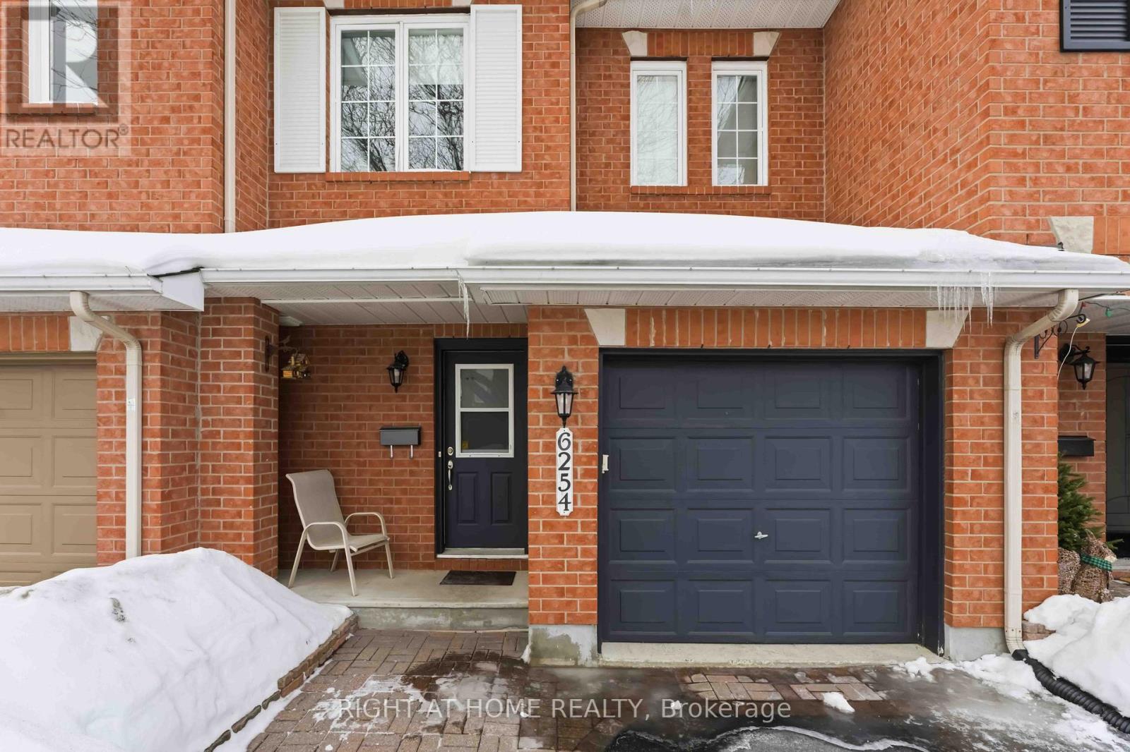 6254 Sablewood Place, Ottawa, Ontario  K1C 7M5 - Photo 2 - X12815156