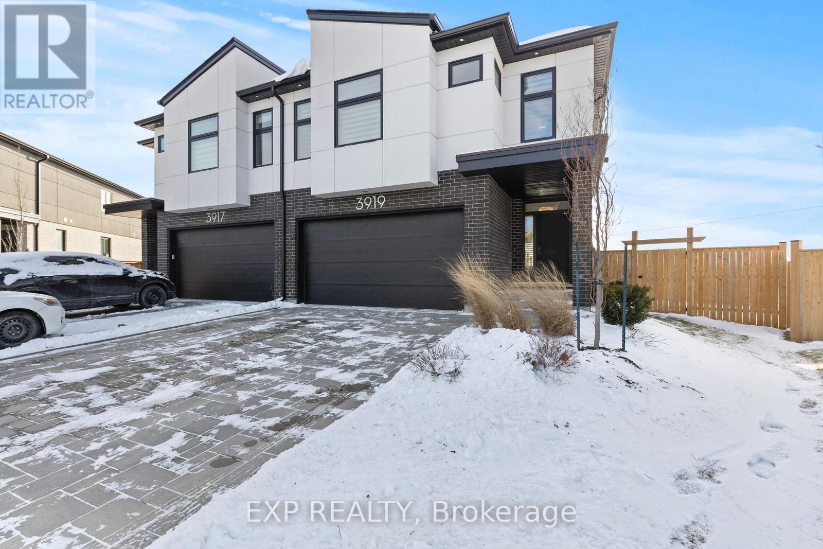 3919 Mitchell Crescent, Fort Erie, Ontario  L0S 1S0 - Photo 4 - X12815022