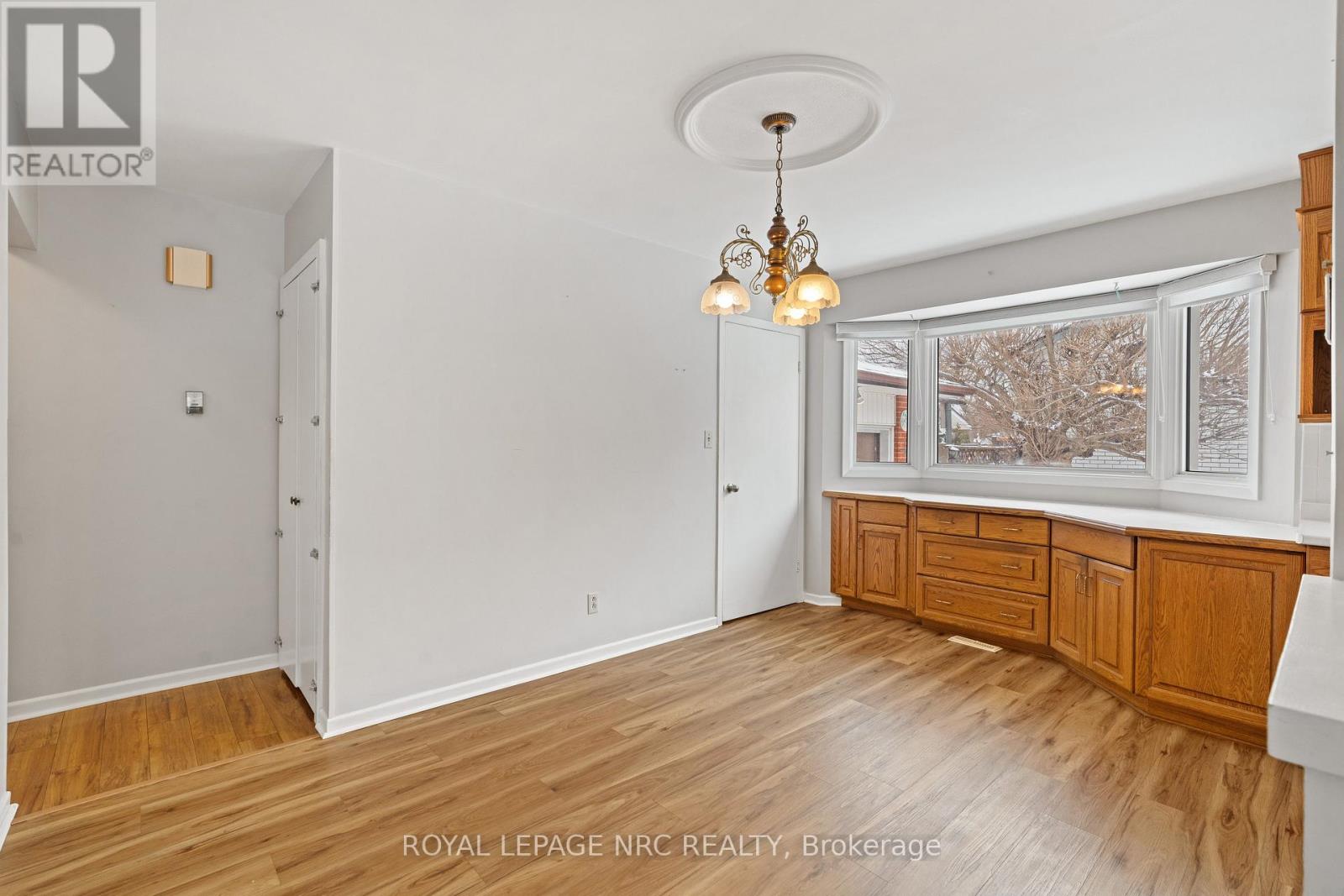 6 Brookbanks Drive N, St. Catharines (Lakeport), Ontario  L2N 3W6 - Photo 12 - X12815060