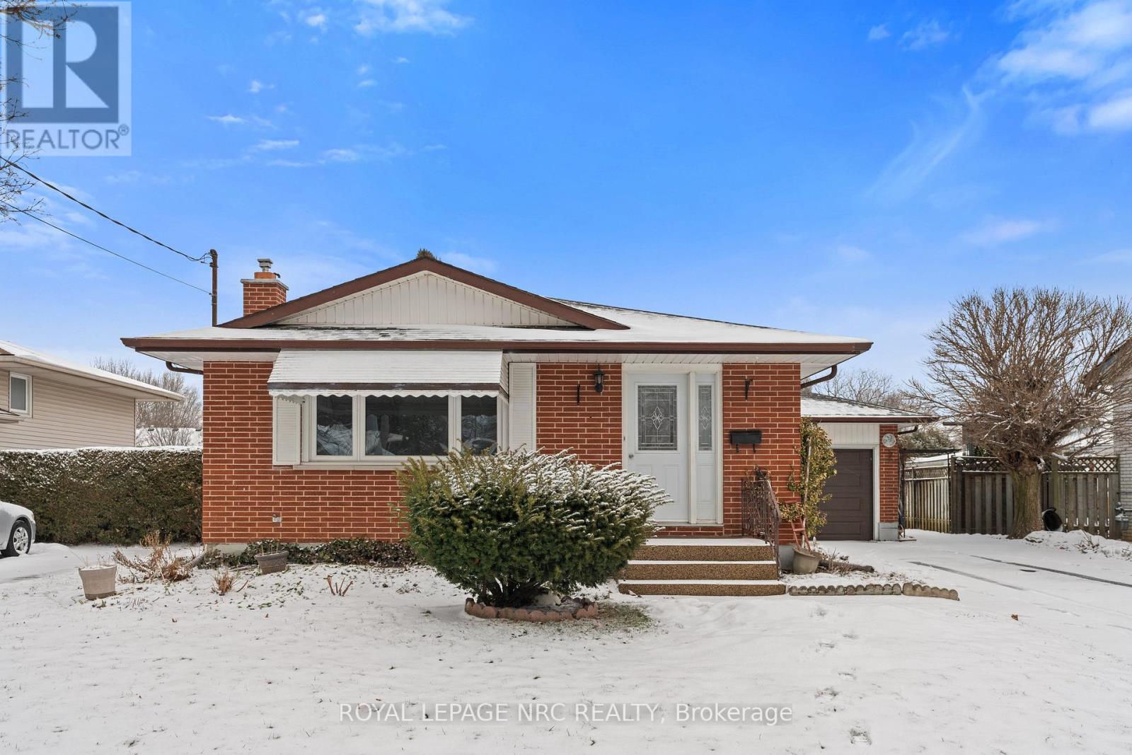 6 Brookbanks Drive N, St. Catharines (Lakeport), Ontario  L2N 3W6 - Photo 2 - X12815060