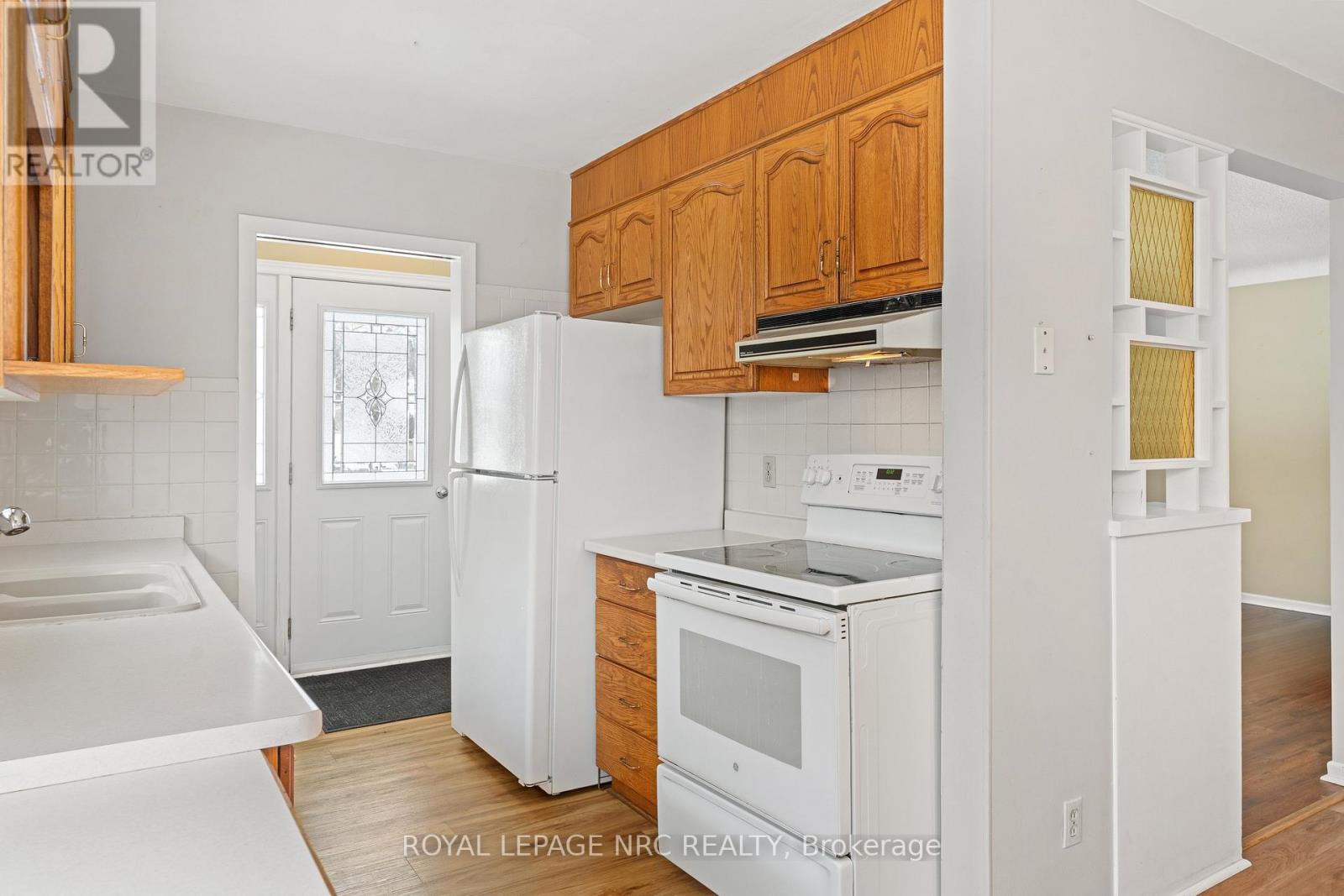 6 Brookbanks Drive N, St. Catharines (Lakeport), Ontario  L2N 3W6 - Photo 7 - X12815060