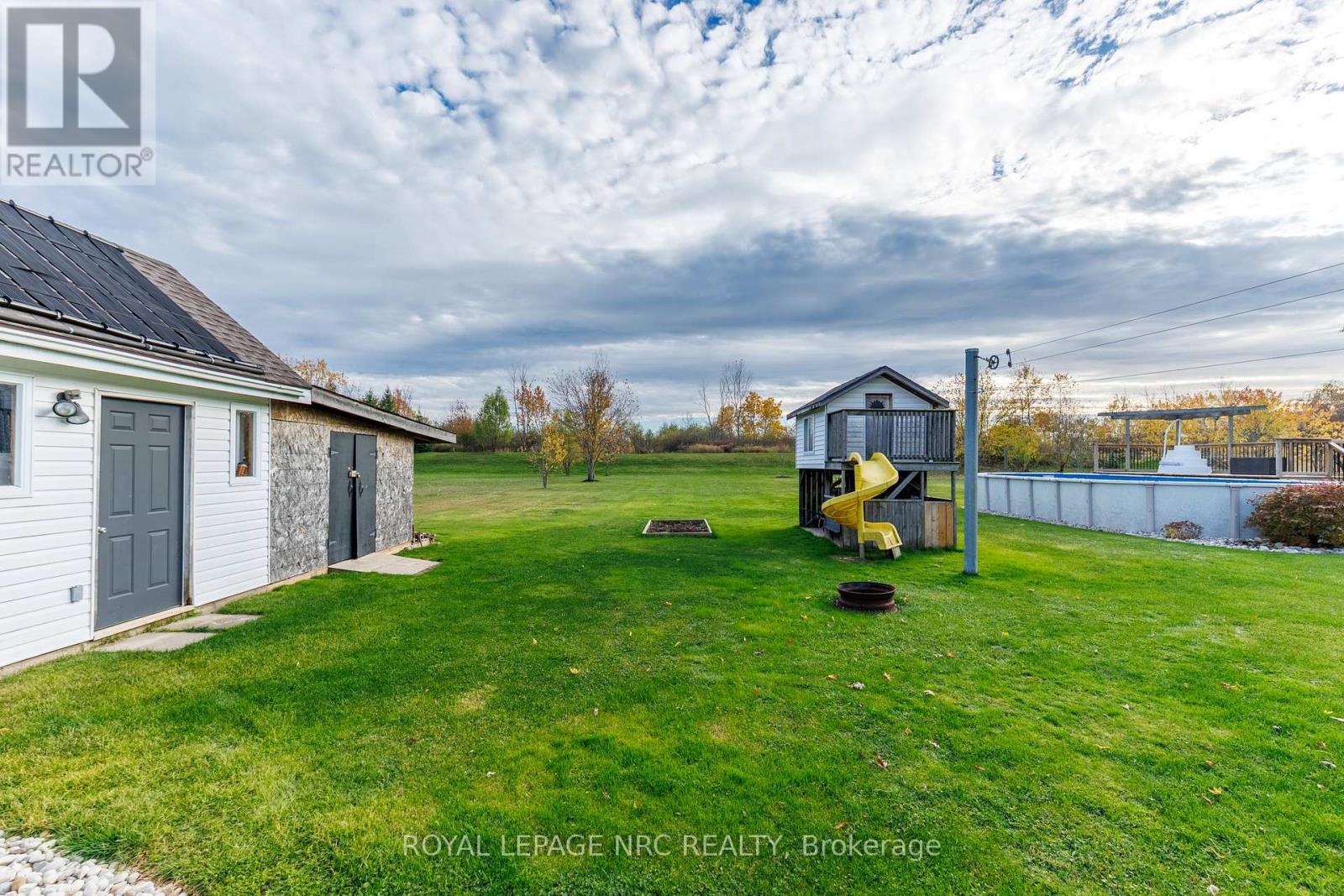 2455 Coral Avenue, Fort Erie, Ontario  L0S 1S0 - Photo 5 - X12815136