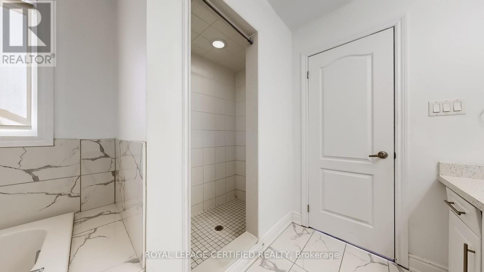 62 Heritage Street, Bradford West Gwillimbury, Ontario  L3Z 0X4 - Photo 35 - N12809106