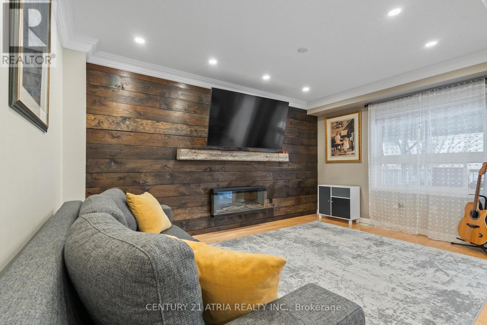 19 Bird Street, Barrie, Ontario  L4N 0X4 - Photo 12 - S12531862