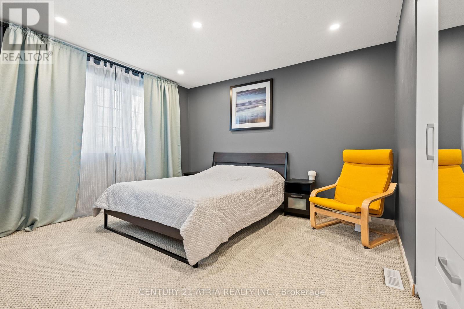 19 Bird Street, Barrie, Ontario  L4N 0X4 - Photo 28 - S12531862