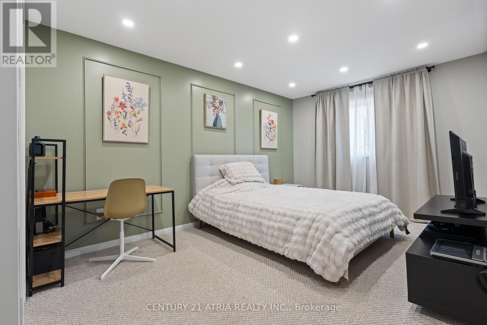 19 Bird Street, Barrie, Ontario  L4N 0X4 - Photo 24 - S12531862