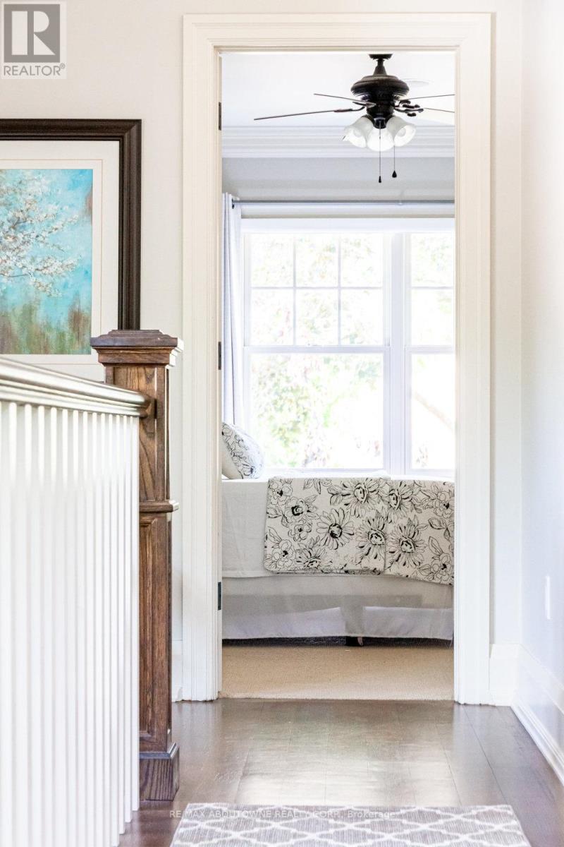 44 Head Street, Oakville, Ontario  L6K 1L5 - Photo 25 - W12379865