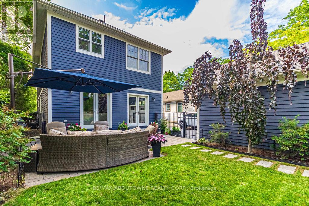 44 Head Street, Oakville, Ontario  L6K 1L5 - Photo 41 - W12379865