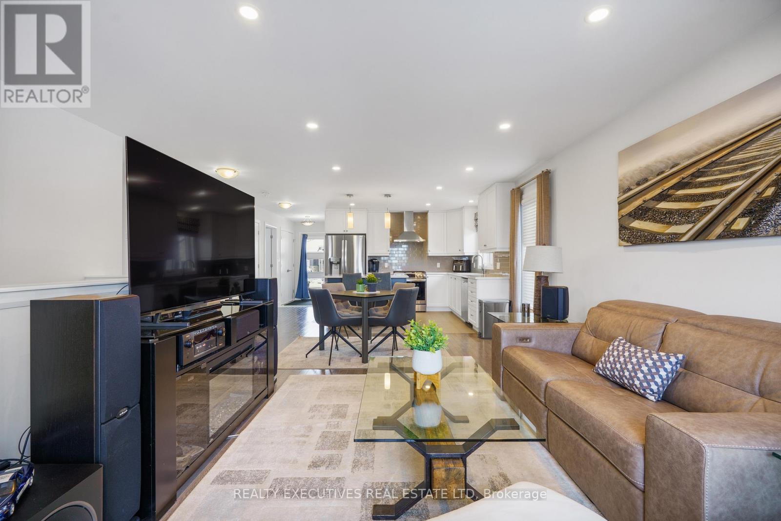 460 Arora Crescent S, North Dundas, Ontario  K0C 2K0 - Photo 14 - X12815184