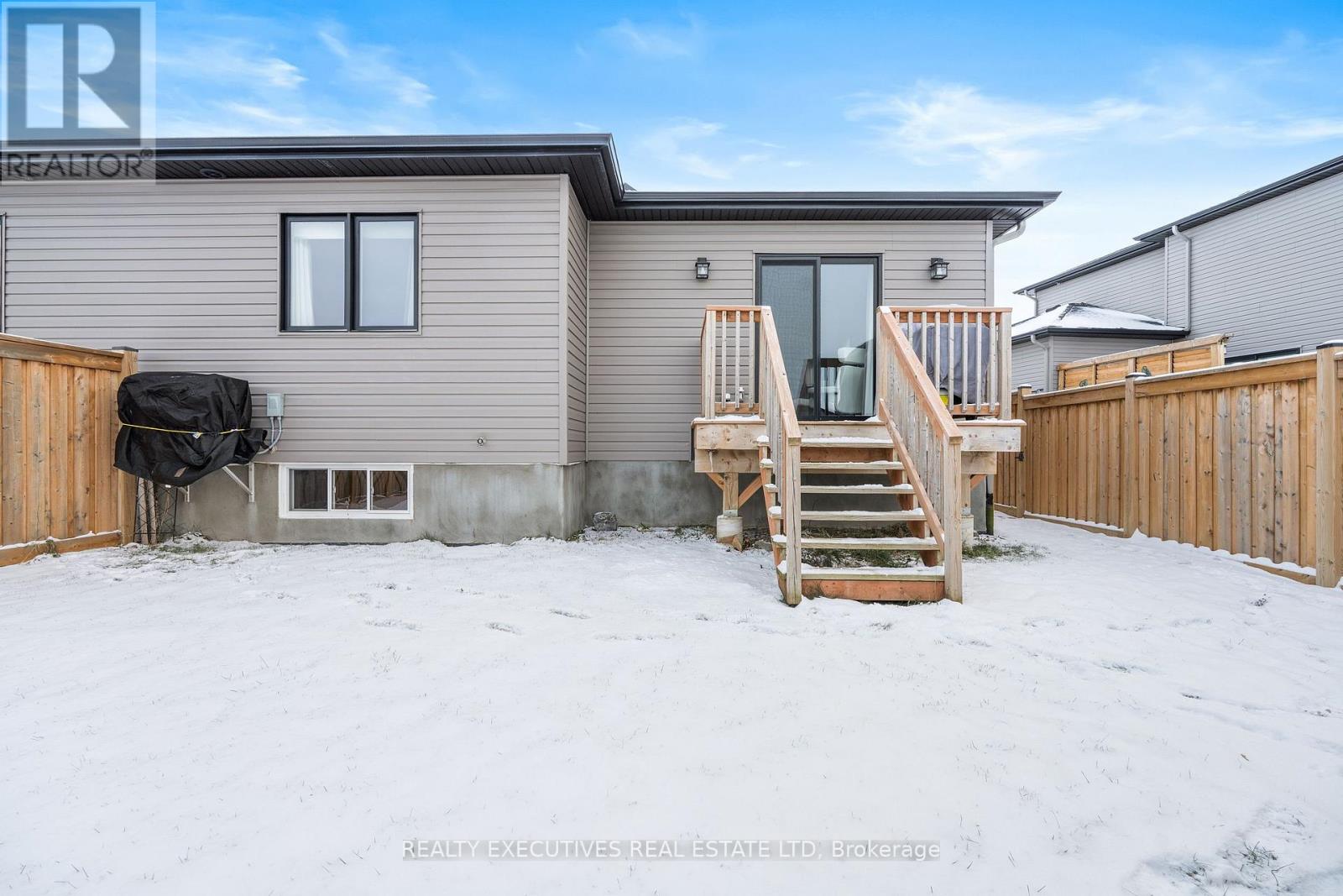 460 Arora Crescent S, North Dundas, Ontario  K0C 2K0 - Photo 34 - X12815184