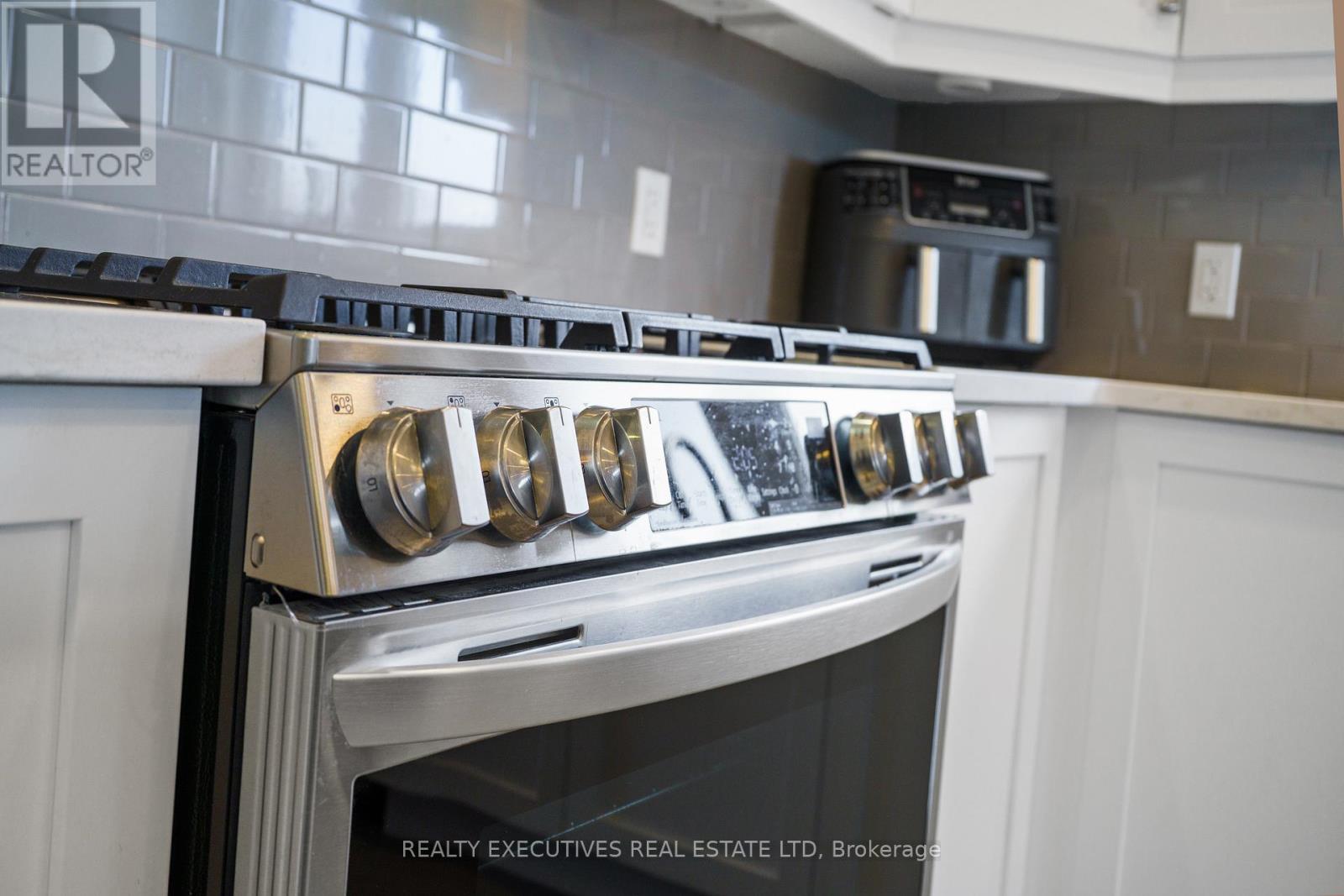 460 Arora Crescent S, North Dundas, Ontario  K0C 2K0 - Photo 8 - X12815184