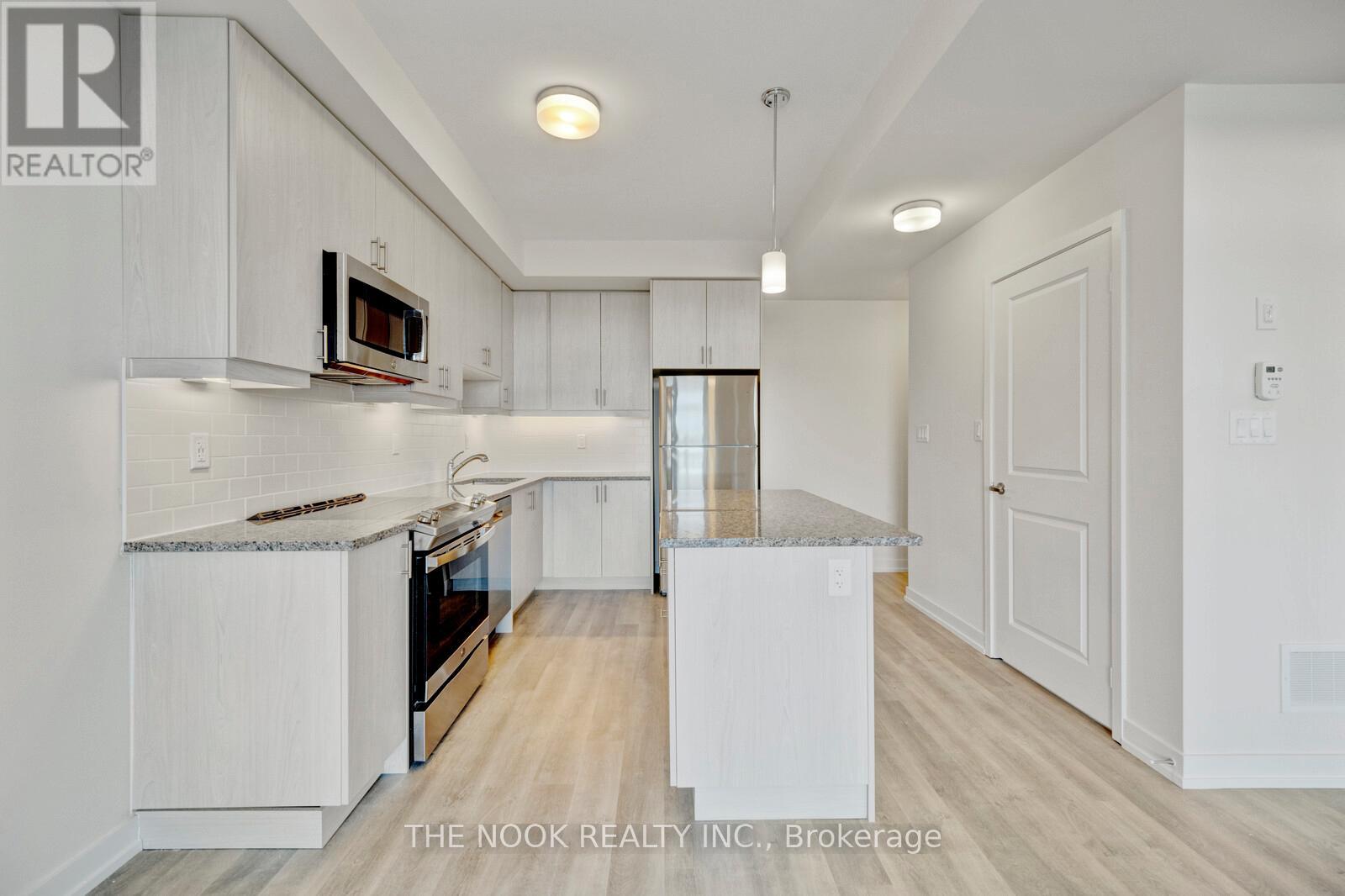 108 - 2550 Castlegate Crossings Drive, Pickering (Duffin Heights), Ontario  L1X 0G4 - Photo 7 - E12815074