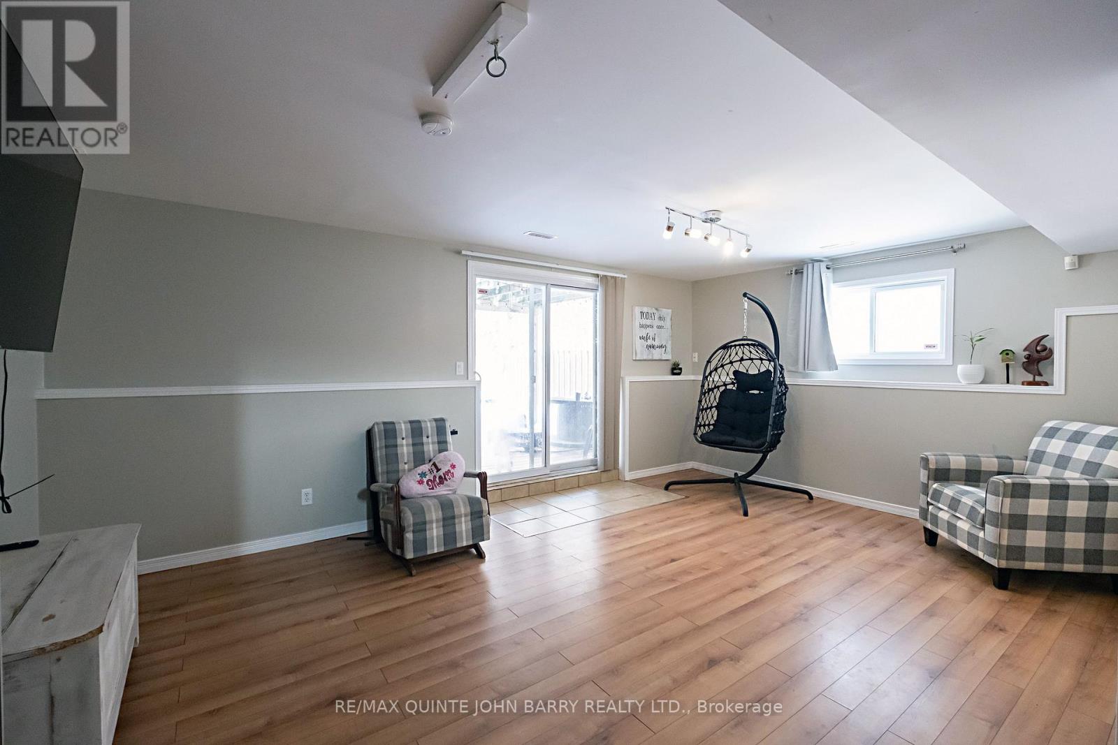 179 Nicholas Street, Quinte West (Murray Ward), Ontario  K8V 6E8 - Photo 19 - X12815000