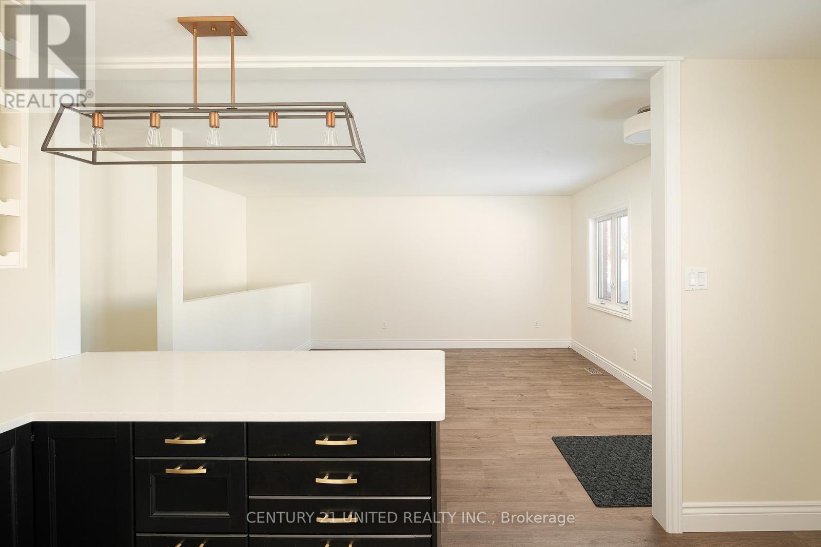 123 Towerhill Road, Peterborough, Ontario  K9H 7M7 - Photo 5 - X12815044