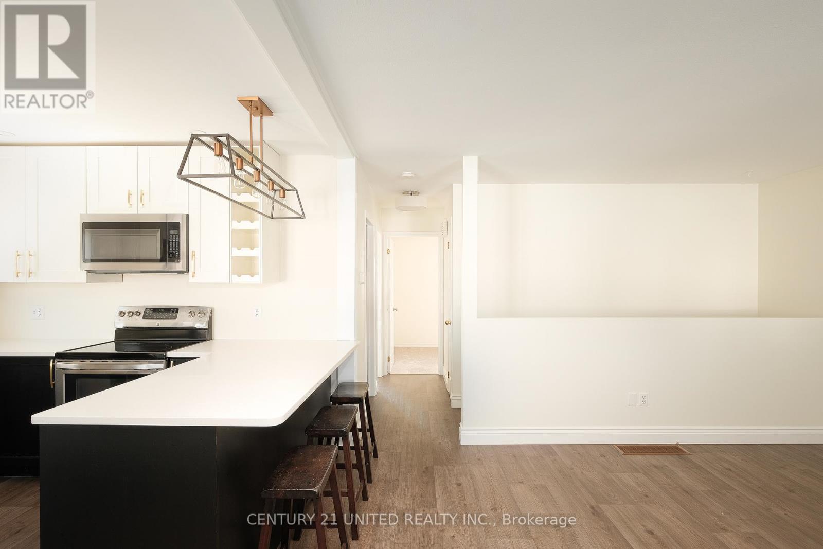 123 Towerhill Road, Peterborough, Ontario  K9H 7M7 - Photo 7 - X12815044