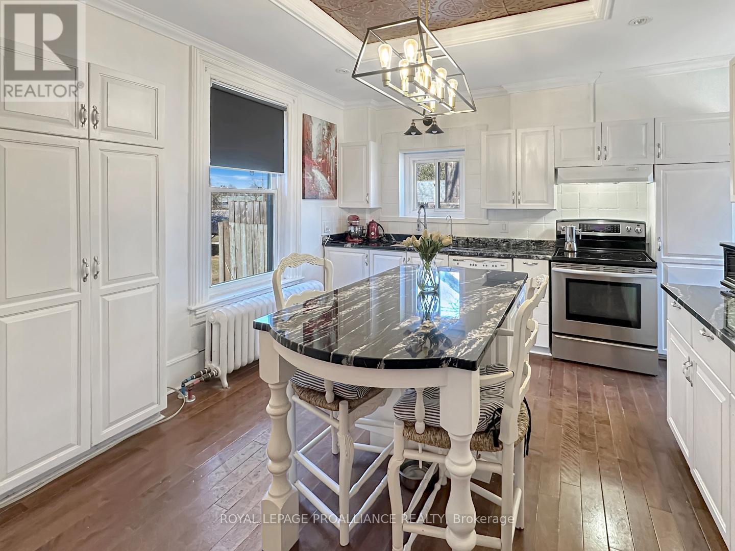 52 West Front Street, Stirling-Rawdon (Stirling Ward), Ontario  K0K 3E0 - Photo 15 - X12815056