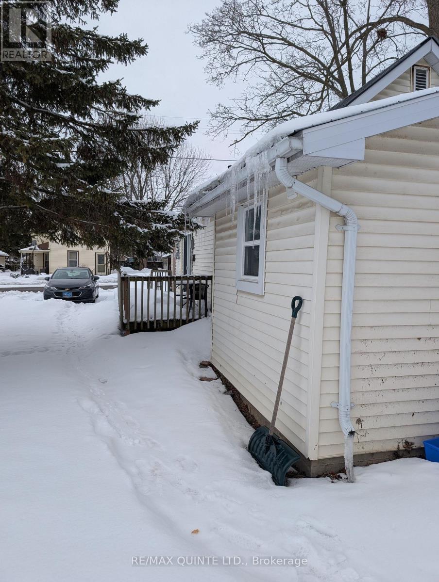 84 College Street, Deseronto, Ontario  K0K 1X0 - Photo 6 - X12815102