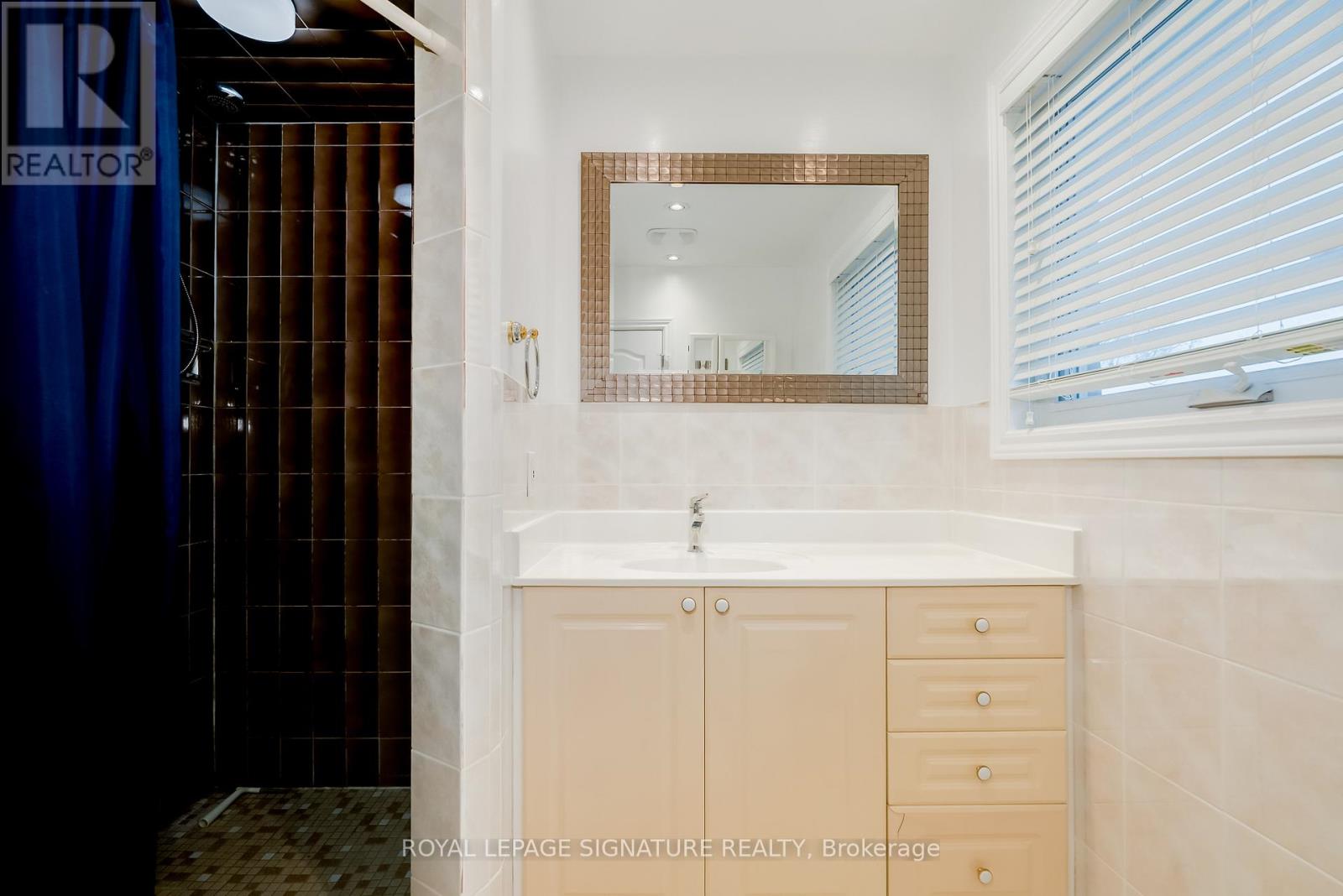 2 Millgate Crescent, Toronto (Bayview Village), Ontario  M2K 1L6 - Photo 15 - C12814988