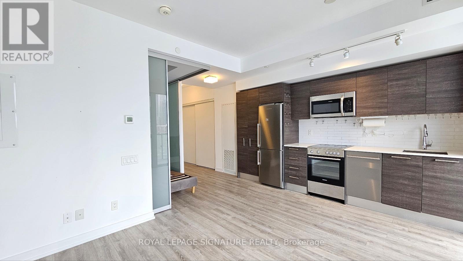 2208 - 28 Wellesley Street E, Toronto (Church-Yonge Corridor), Ontario  M6Y 0C4 - Photo 10 - C12815088