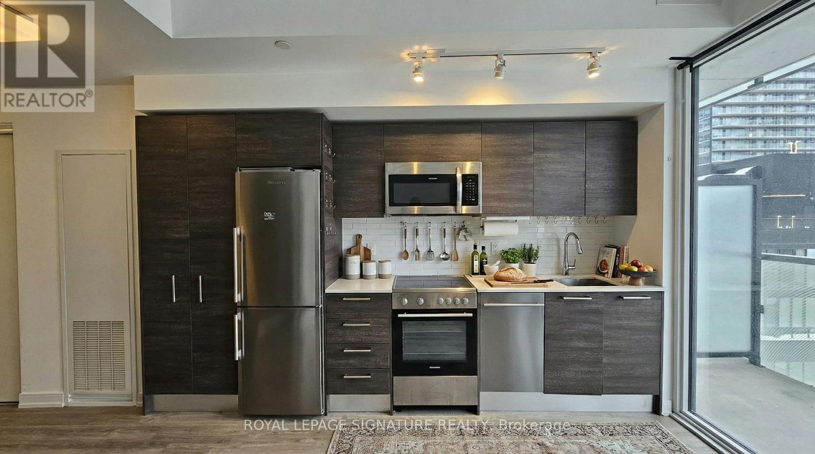 2208 - 28 Wellesley Street E, Toronto (Church-Yonge Corridor), Ontario  M6Y 0C4 - Photo 5 - C12815088