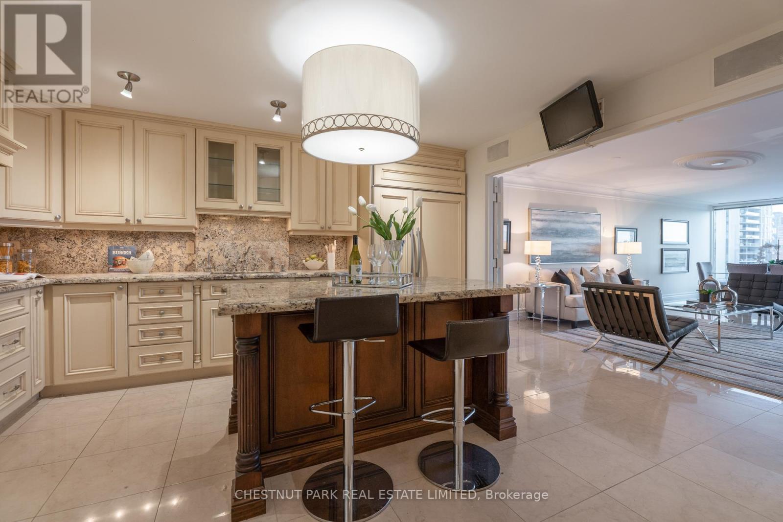 1606 - 110 Bloor Street W, Toronto, Ontario  M5S 2W7 - Photo 19 - C12815094