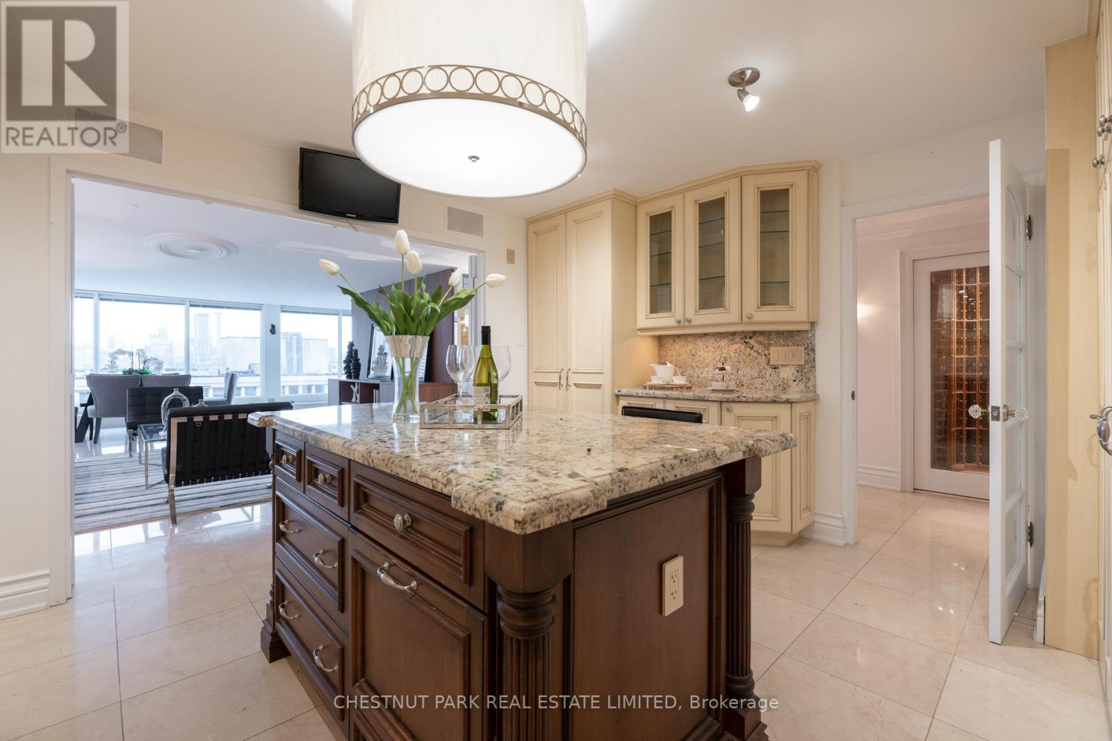 1606 - 110 Bloor Street W, Toronto, Ontario  M5S 2W7 - Photo 21 - C12815094