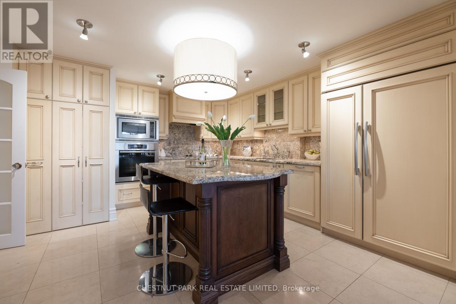 1606 - 110 Bloor Street W, Toronto (Annex), Ontario  M5S 2W7 - Photo 18 - C12815096