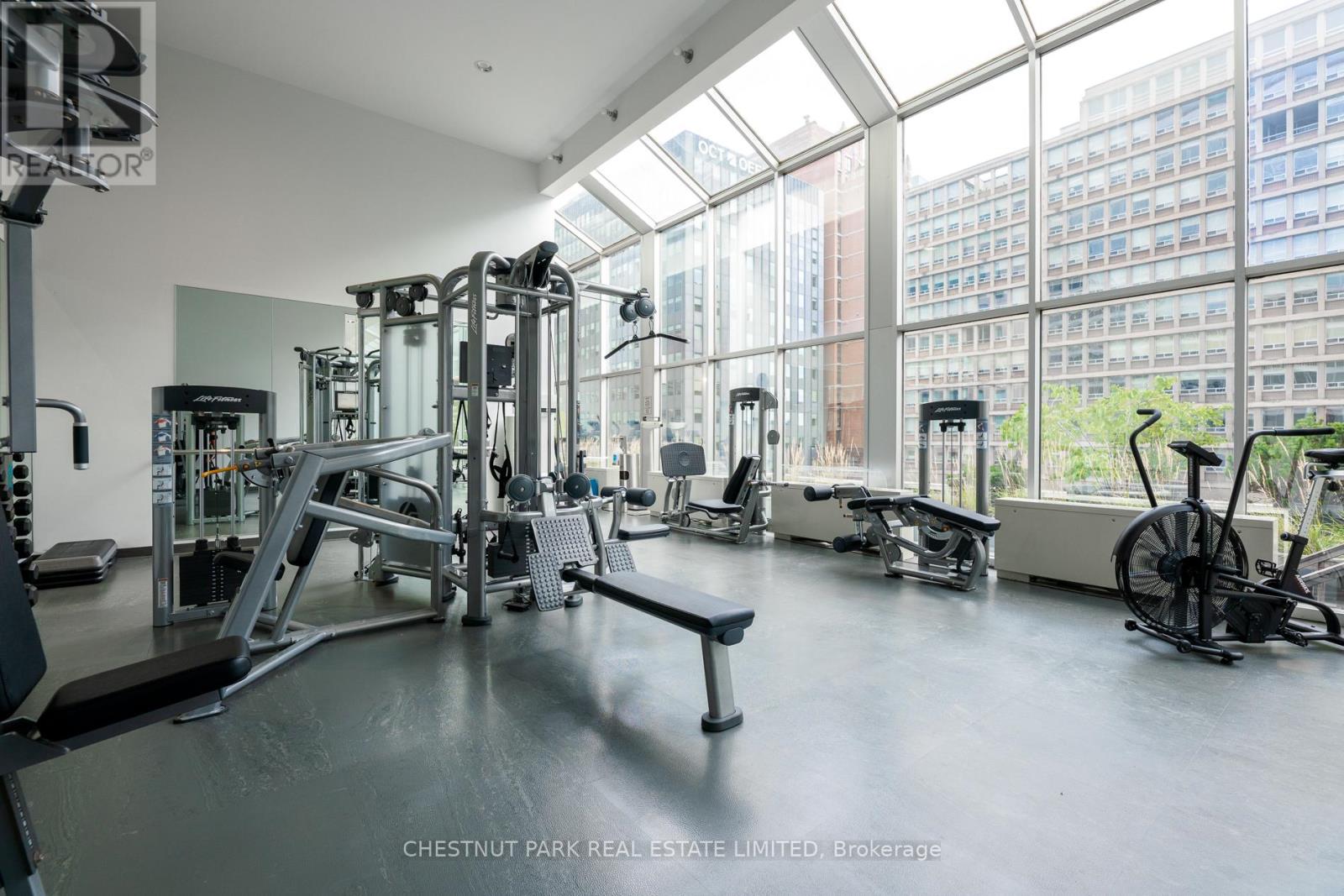 1606 - 110 Bloor Street W, Toronto (Annex), Ontario  M5S 2W7 - Photo 30 - C12815096