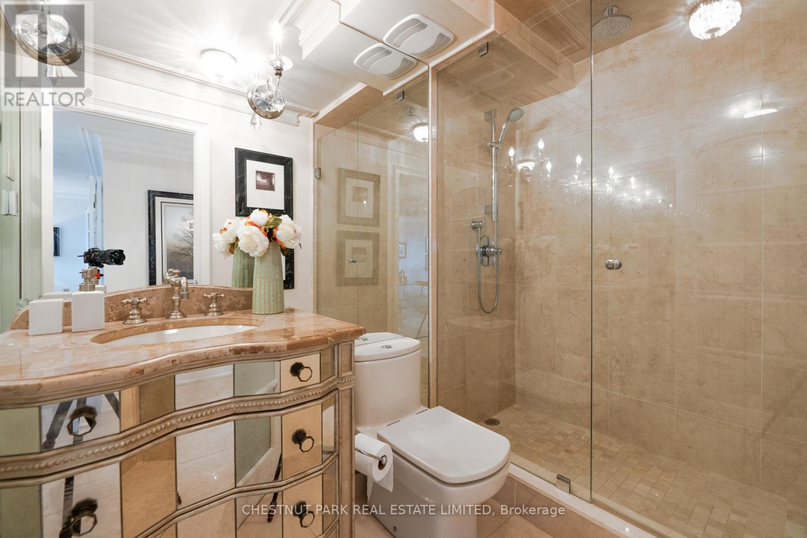 1606 - 110 Bloor Street W, Toronto (Annex), Ontario  M5S 2W7 - Photo 5 - C12815096