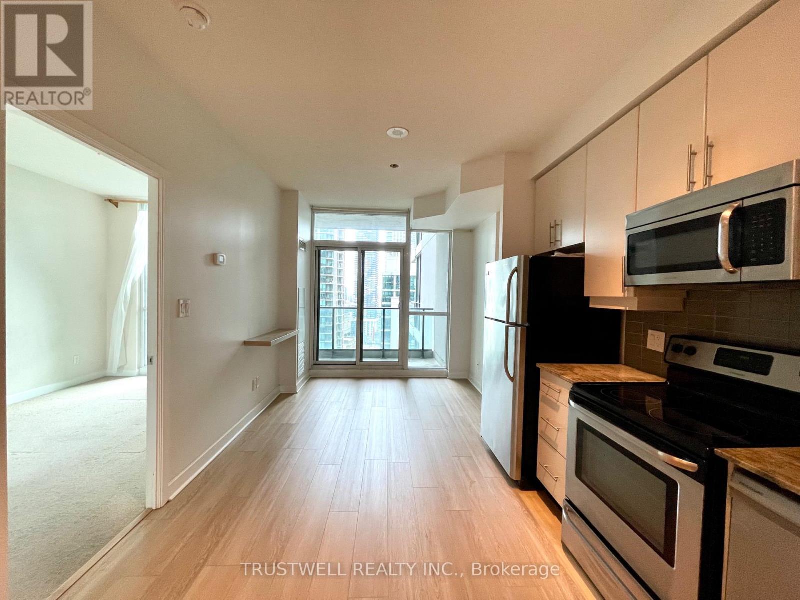 2805 - 33 Bay Street, Toronto, Ontario  M5J 2Z3 - Photo 2 - C12815098