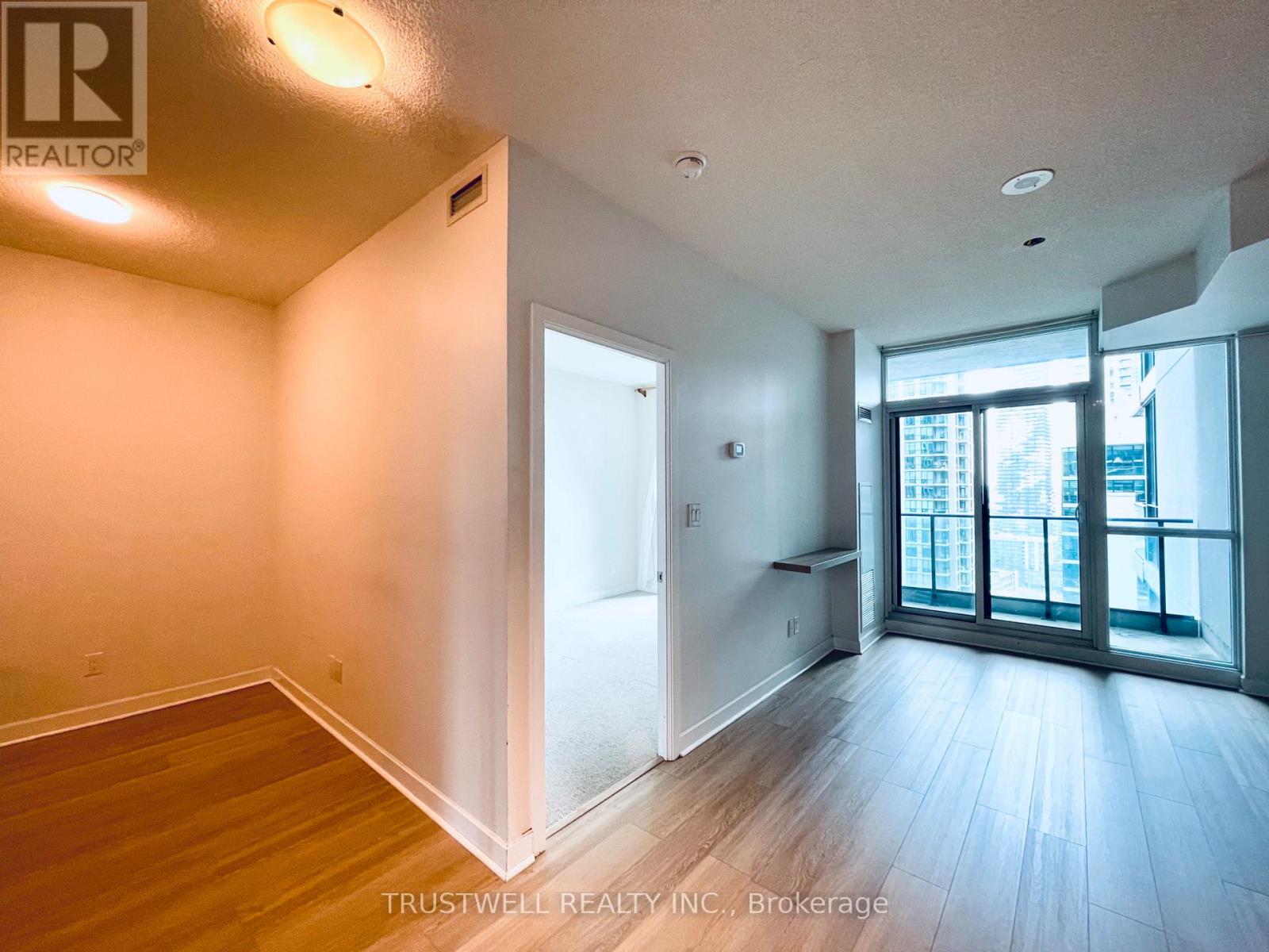 2805 - 33 Bay Street, Toronto, Ontario  M5J 2Z3 - Photo 4 - C12815098