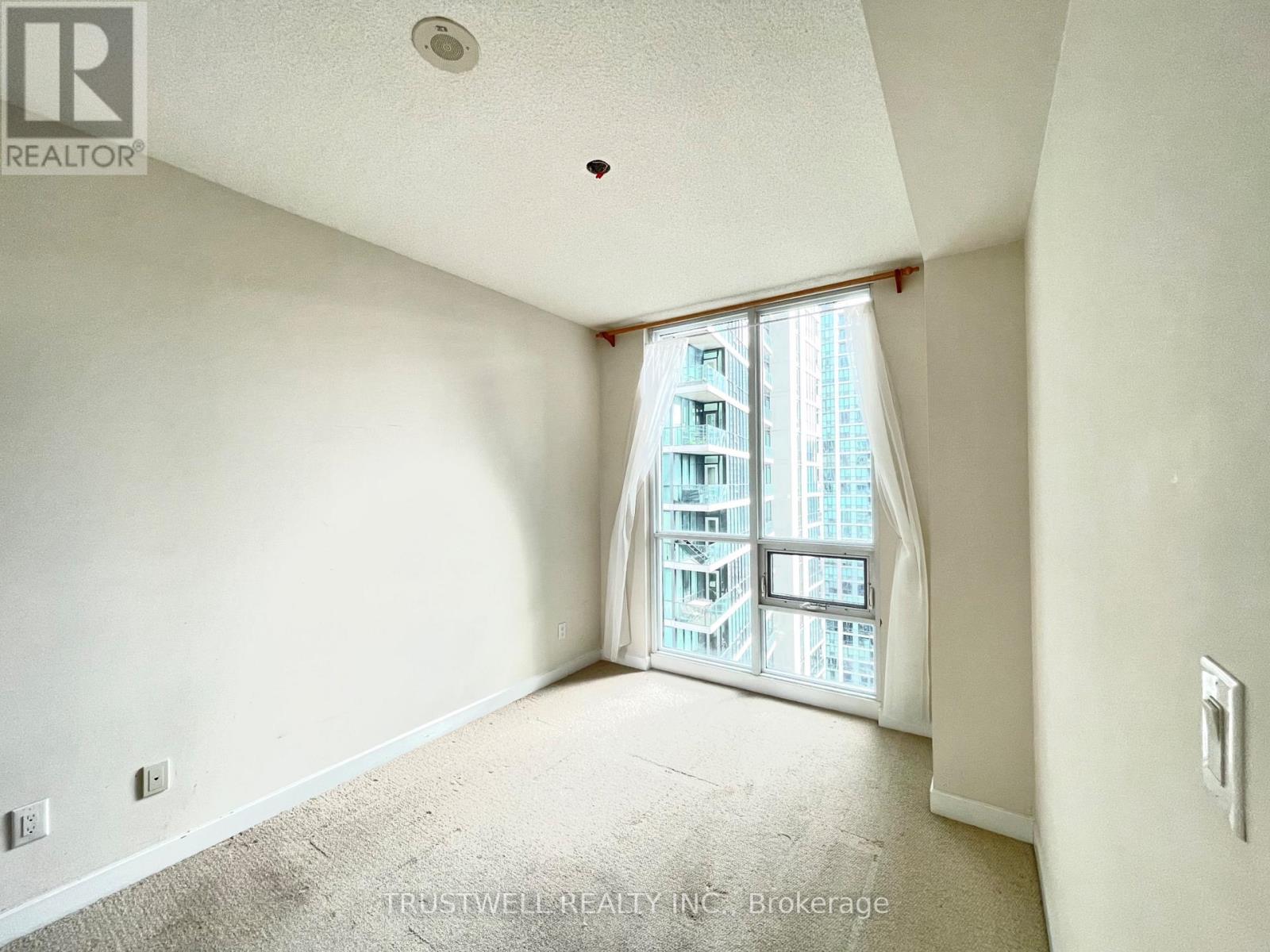 2805 - 33 Bay Street, Toronto, Ontario  M5J 2Z3 - Photo 5 - C12815098