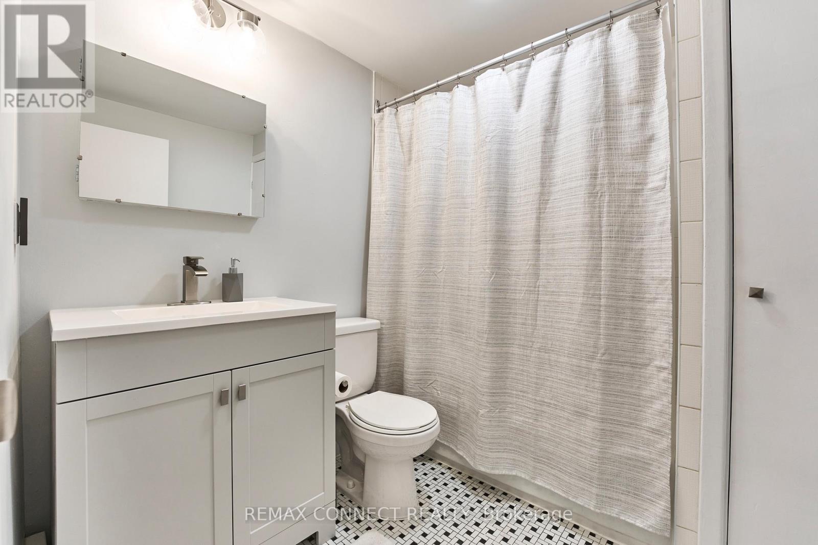 3 - 156 Overbrook Place, Toronto, Ontario  M3H 4P9 - Photo 14 - C12815106