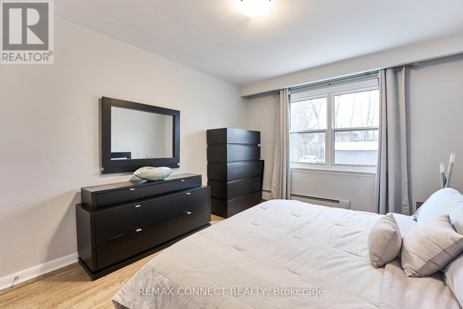 3 - 156 Overbrook Place, Toronto, Ontario  M3H 4P9 - Photo 17 - C12815106
