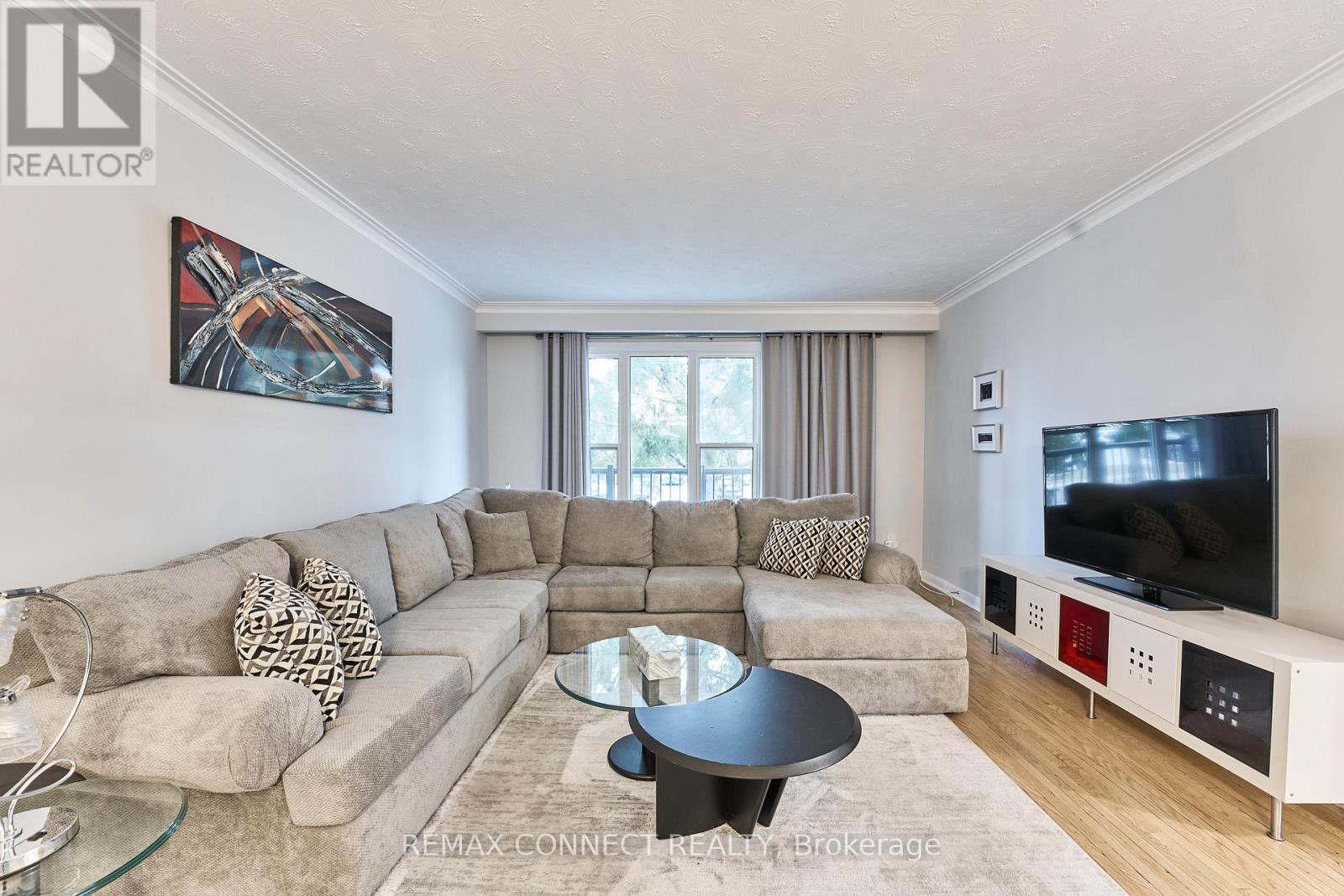 3 - 156 Overbrook Place, Toronto, Ontario  M3H 4P9 - Photo 5 - C12815106