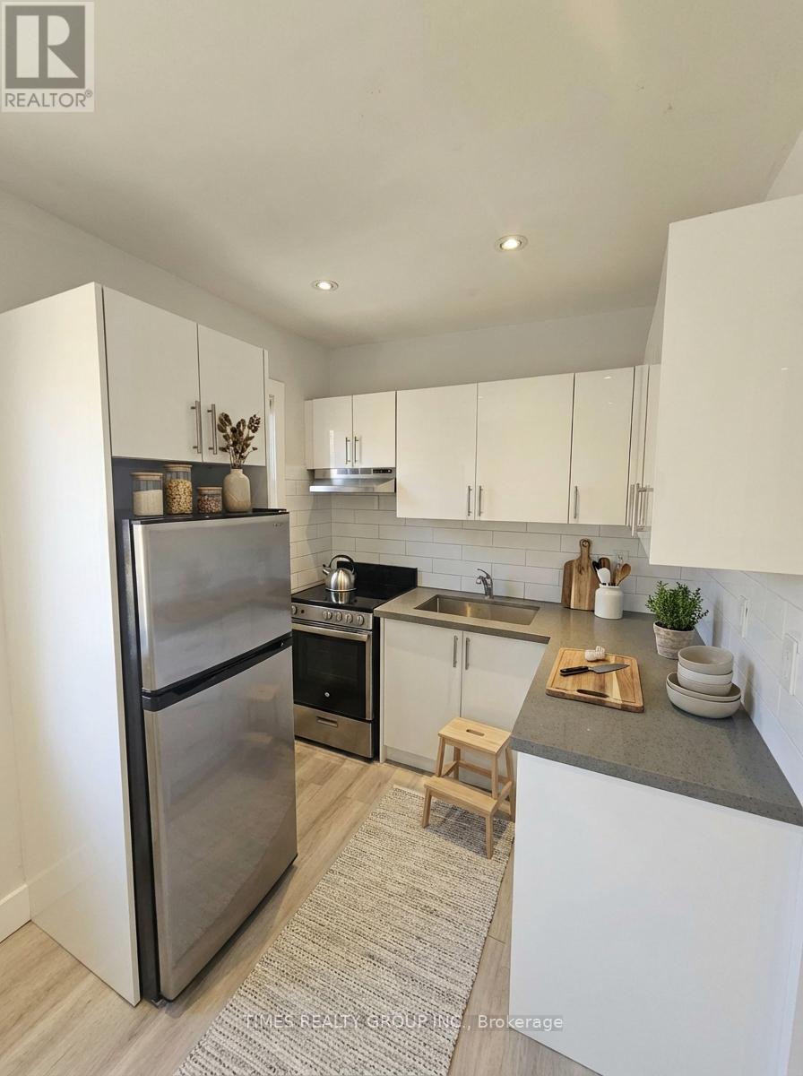 203 - 1566 Avenue Road, Toronto, Ontario  M5M 3X6 - Photo 3 - C12815138