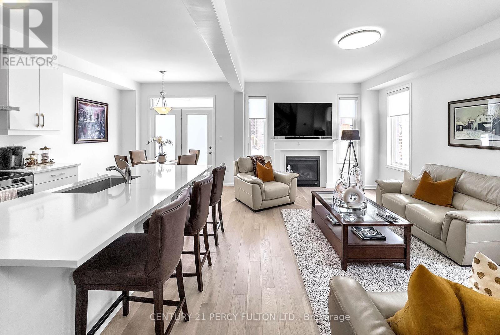 1453 Mockingbird Square, Pickering, Ontario  L1X 0N8 - Photo 10 - E12815054