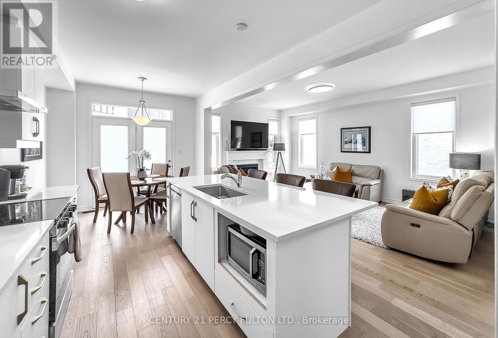 1453 Mockingbird Square, Pickering, Ontario  L1X 0N8 - Photo 12 - E12815054