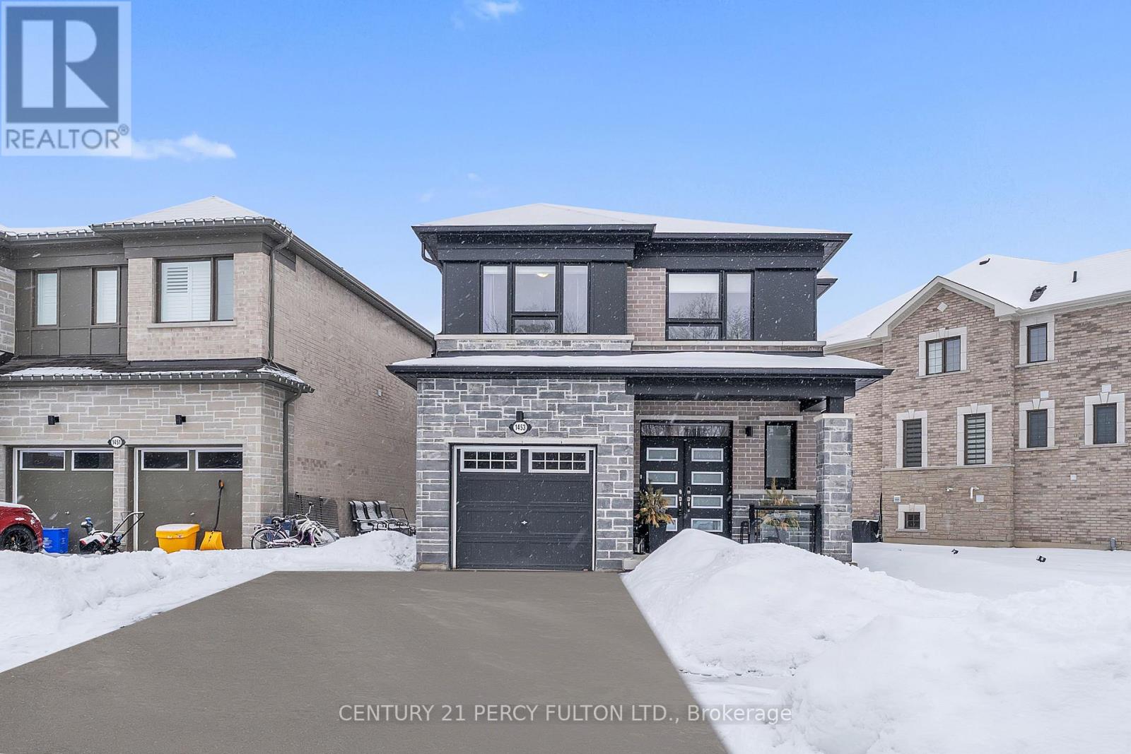 1453 Mockingbird Square, Pickering, Ontario  L1X 0N8 - Photo 5 - E12815054