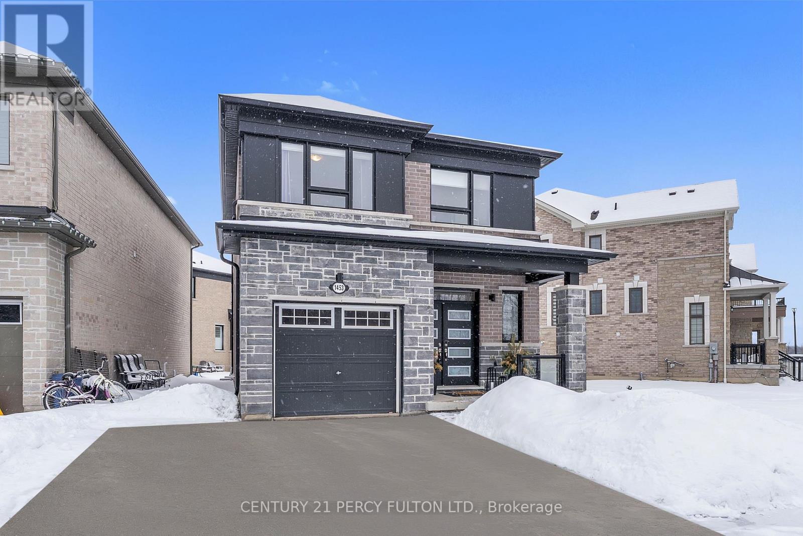 1453 Mockingbird Square, Pickering, Ontario  L1X 0N8 - Photo 6 - E12815054