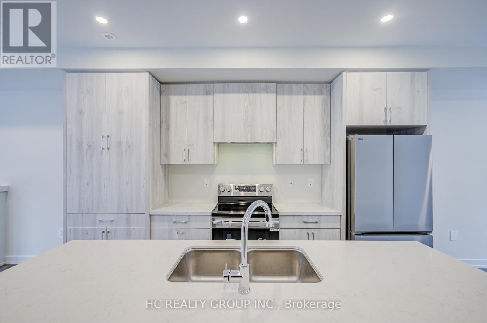 21 Mermot Lane, Richmond Hill (Headford Business Park), Ontario  L4B 0J5 - Photo 6 - N12815024