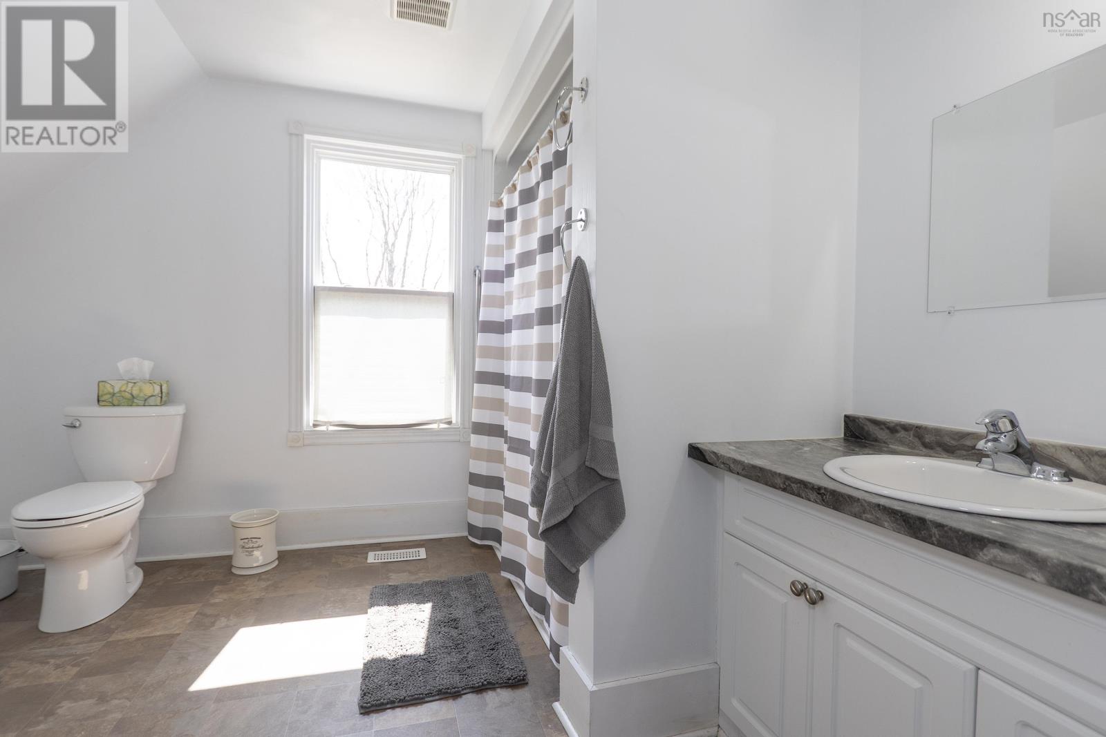 100 Queen Street, Parrsboro, Nova Scotia  B0M 1S0 - Photo 22 - 202603301