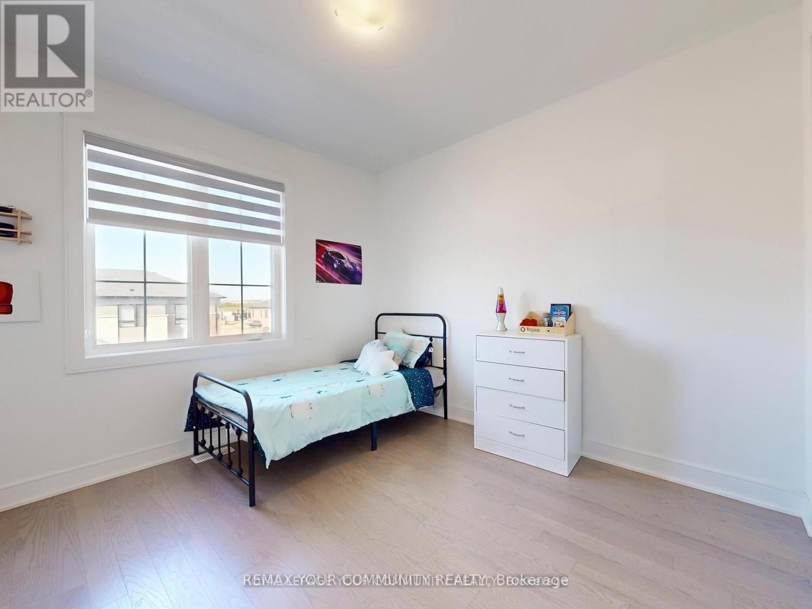 32 Mcbride Trail, Barrie, Ontario  L9J 0Y6 - Photo 36 - S12815028