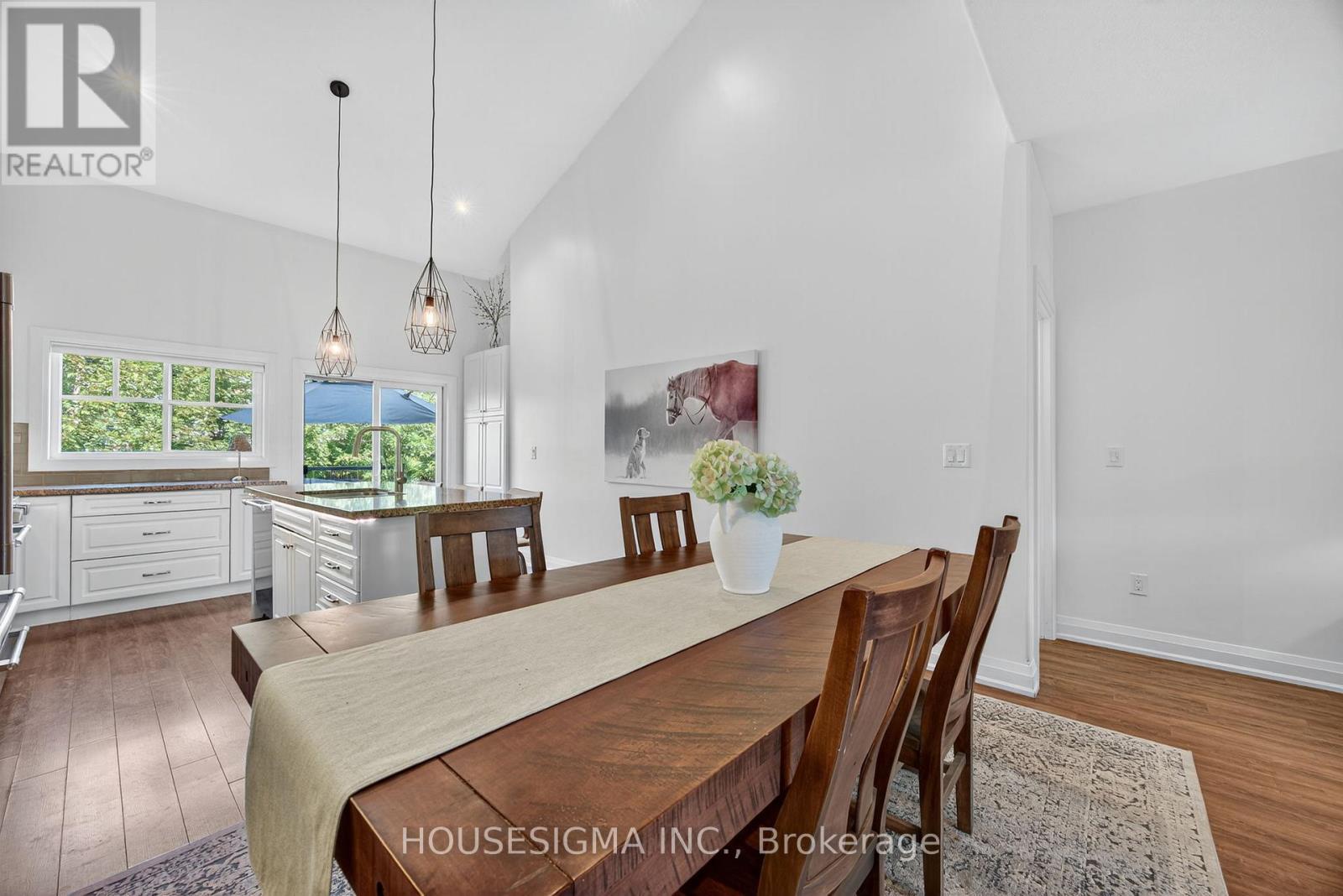 69 Landscape Drive, Oro-Medonte, Ontario  L3R 5B4 - Photo 12 - S12815112