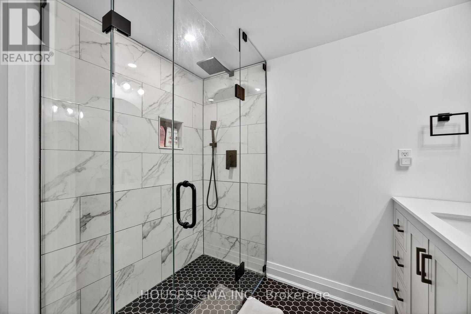 69 Landscape Drive, Oro-Medonte, Ontario  L3R 5B4 - Photo 42 - S12815112